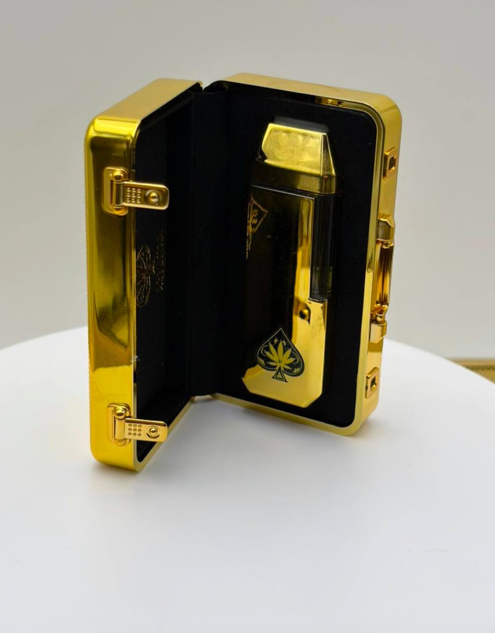 ACE ULTRA - Image 4